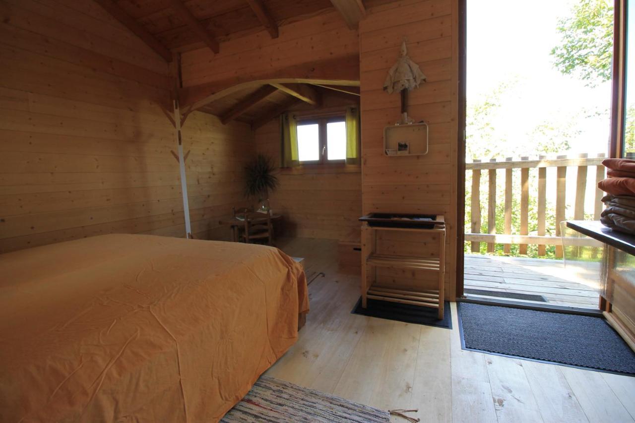 Bed and Breakfast Nuits Perchees A Laroque Saint-Antoine-de-Breuilh Екстер'єр фото
